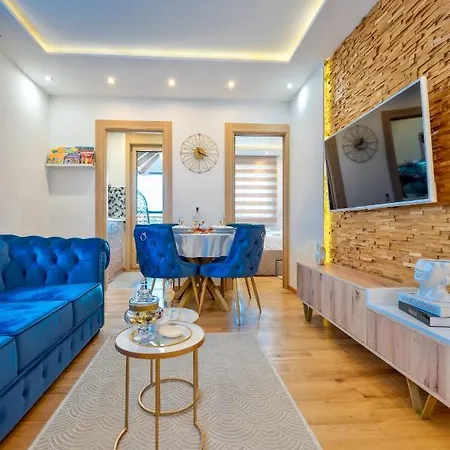 Lux Pino D'oro Onore Διαμέρισμα Ζλάτιμπορ