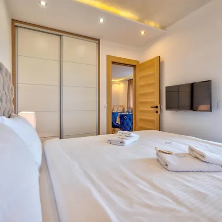 Lux Pino D'oro Onore Zlatibor