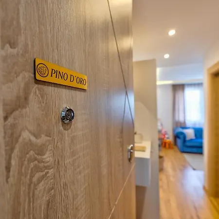 Lux Pino D'oro Onore Ζλάτιμπορ