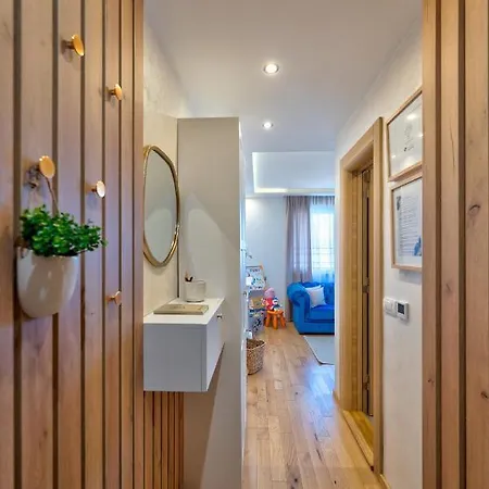 Lux Pino D'oro Onore *