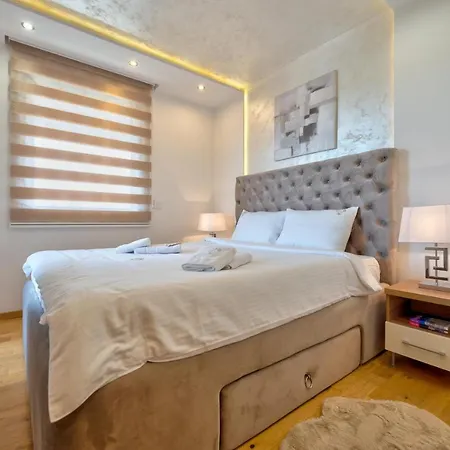 Apartment Lux Pino D'oro Onore Zlatibor