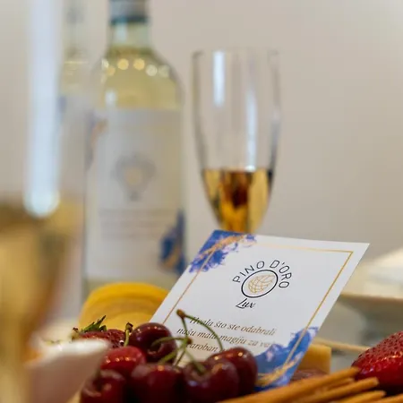 Lux Pino D'oro Onore * Ζλάτιμπορ