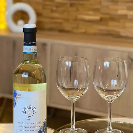 Lux Pino D'oro Onore Appartement