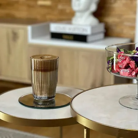 Lux Pino D'oro Onore *